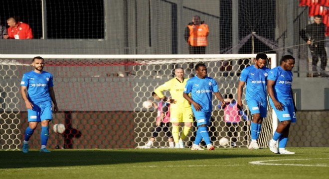 Trendyol 1. Lig: Tuzlaspor: 1 - Sakaryaspor: 3